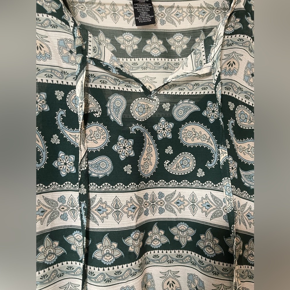 NWT: WRANGLER RETRO Tiered Western Inspired Paisley & Floral Print Vneck Size L - Picture 6 of 9